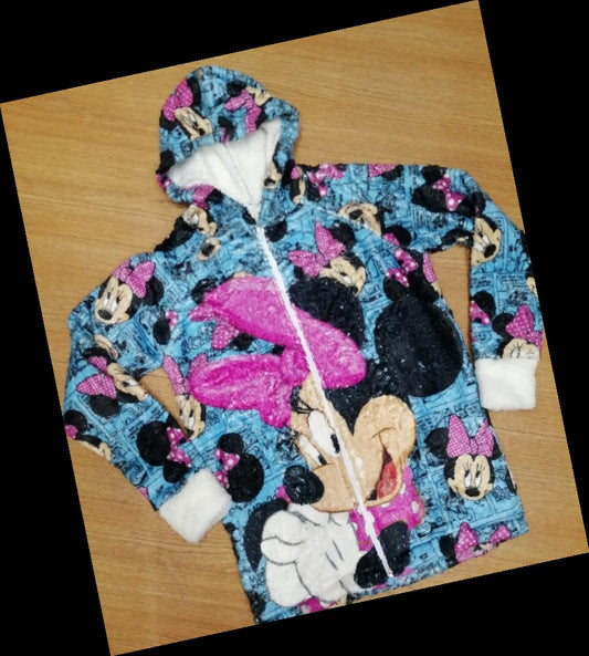 Sueter Inspirado Minnie Mouse.